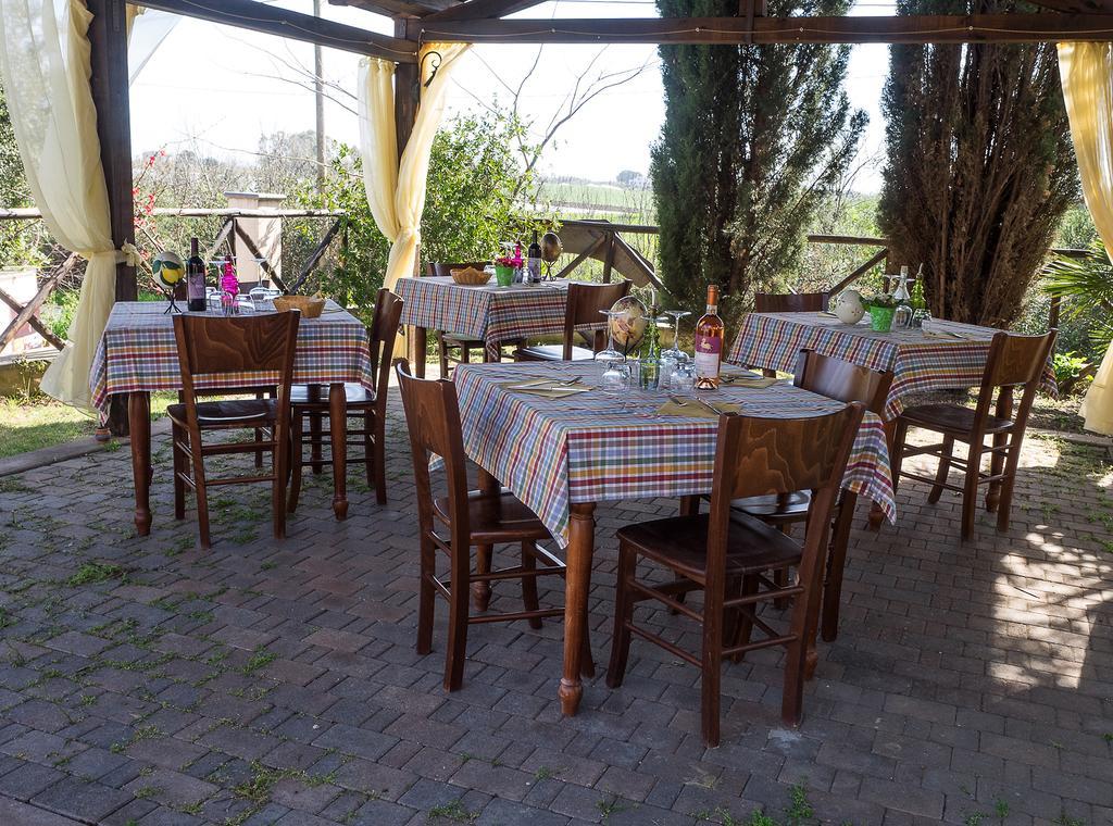 B&B Corte Degli Struzzi Пеша-Романа Экстерьер фото